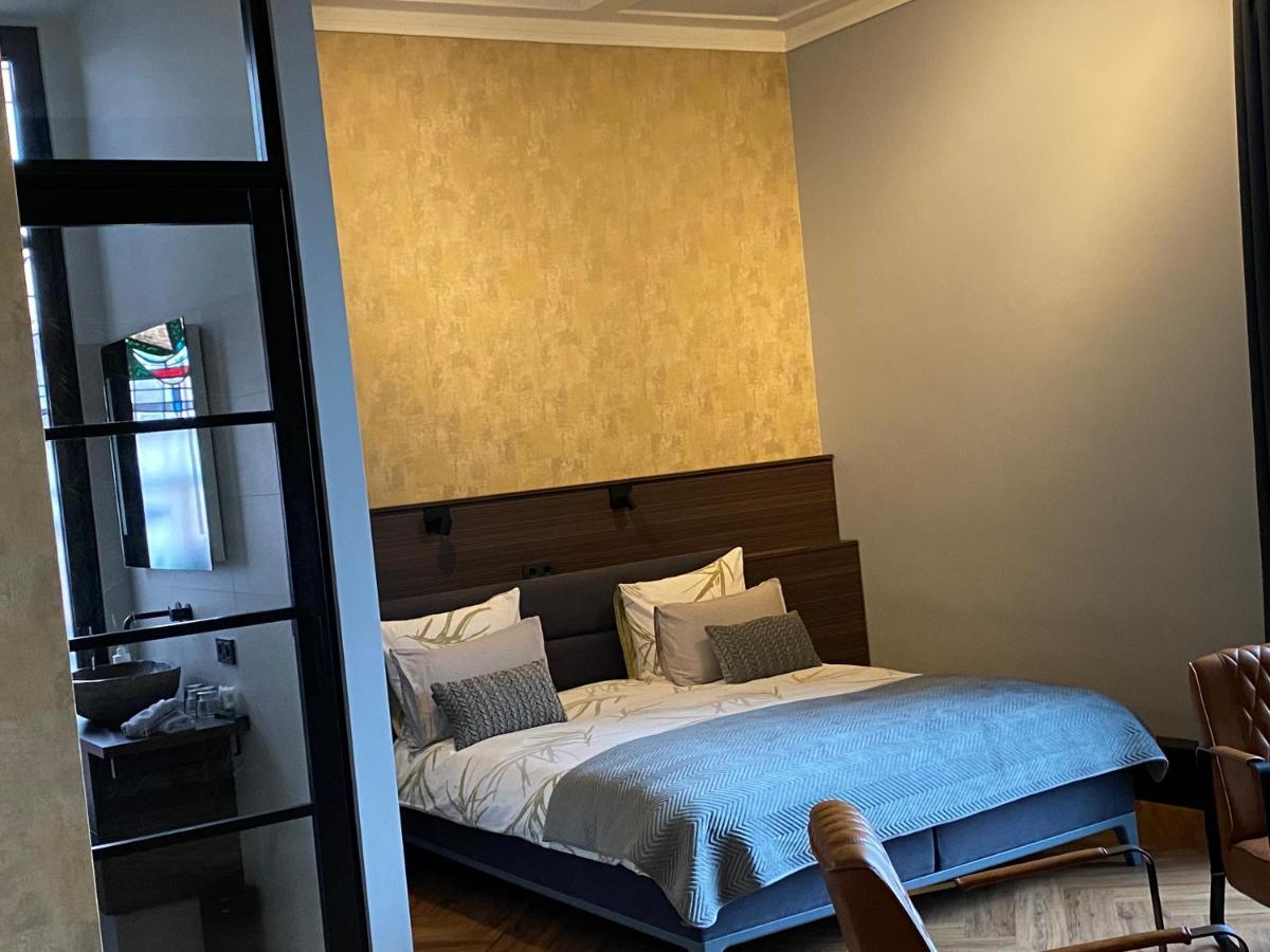 Atalanta-Wellness Roermond 'De Wethouder' Bed & Breakfast Herten Exterior photo